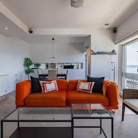 Unique Riverview * Cruz Quebrada