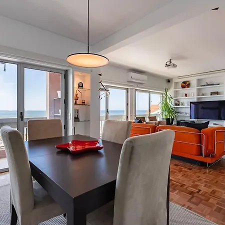 Unique Riverview *
